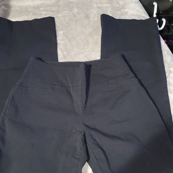 Black Straight Leg Dress Pants - Reitmans - Picture 3 of 5